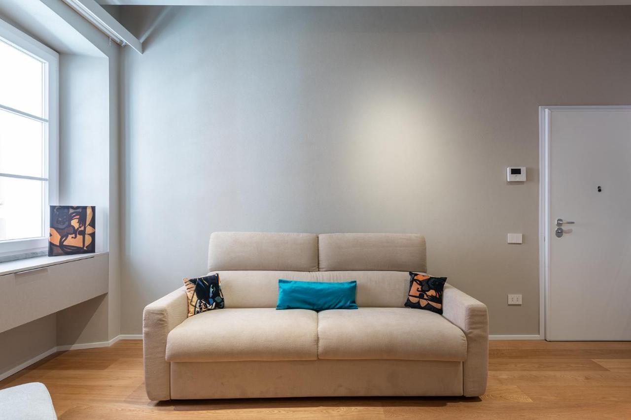 Casa Spada Apartments - City Centre Кальяри Экстерьер фото