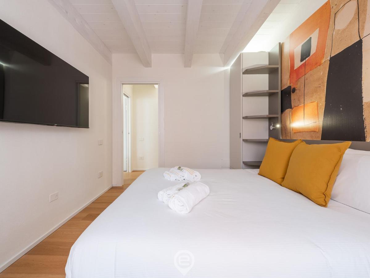 Casa Spada Apartments - City Centre Кальяри Экстерьер фото