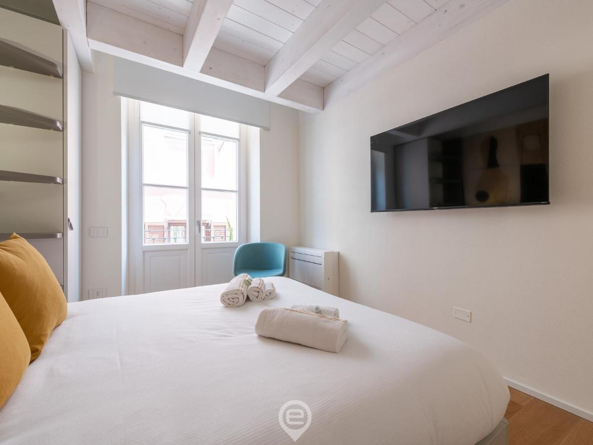 Casa Spada Apartments - City Centre Кальяри Экстерьер фото
