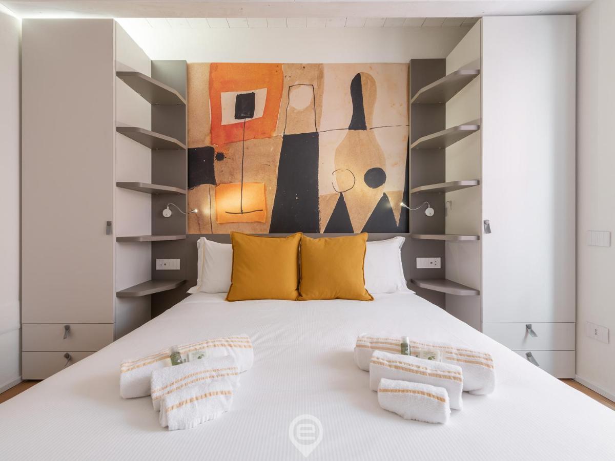 Casa Spada Apartments - City Centre Кальяри Экстерьер фото